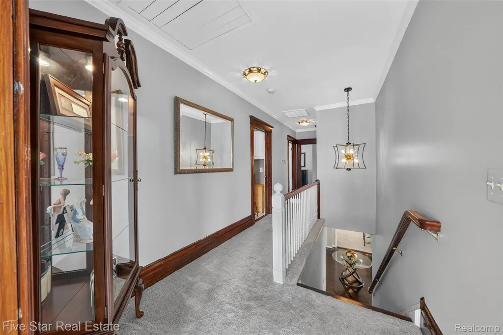 8931 Edgewood Park Drive Commerce Charter Township MI 48382