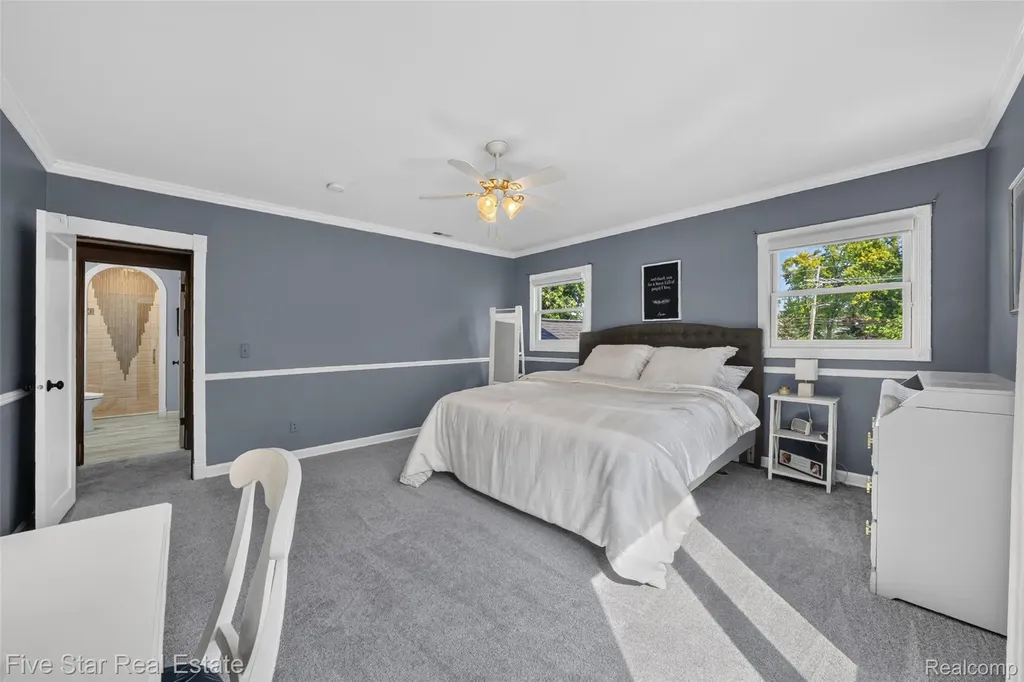 8931 Edgewood Park Drive Commerce Charter Township MI 48382