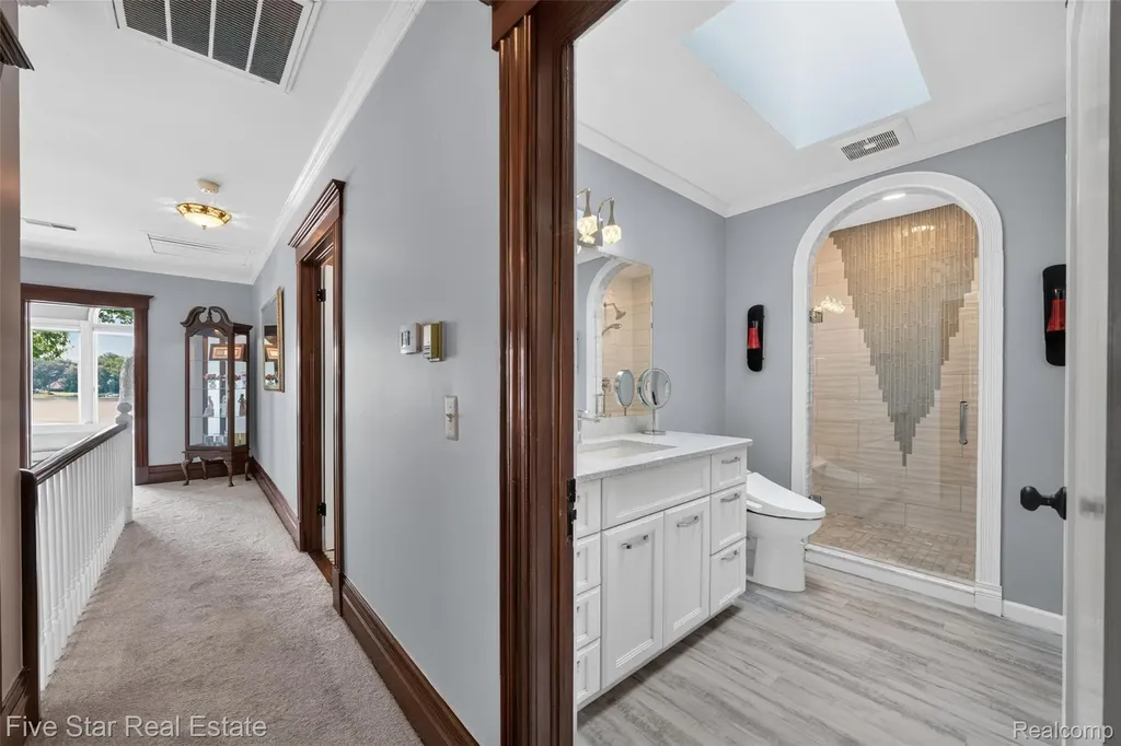 8931 Edgewood Park Drive Commerce Charter Township MI 48382