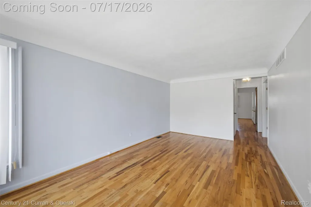 15924 Hanover Avenue Allen Park City MI 48101