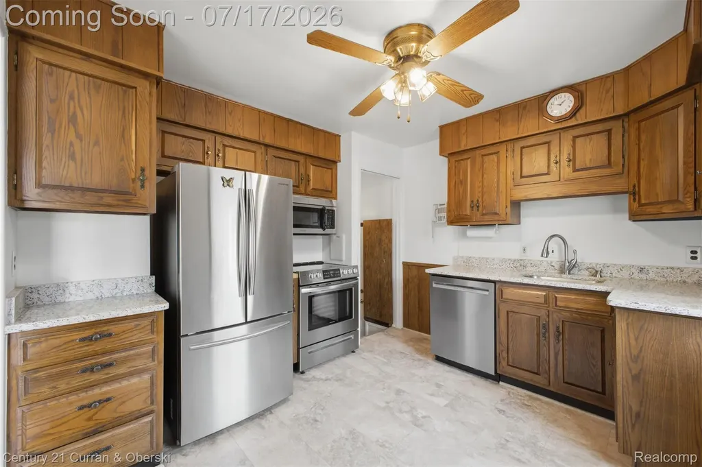 15924 Hanover Avenue Allen Park City MI 48101
