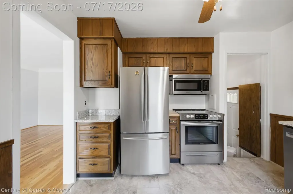 15924 Hanover Avenue Allen Park City MI 48101