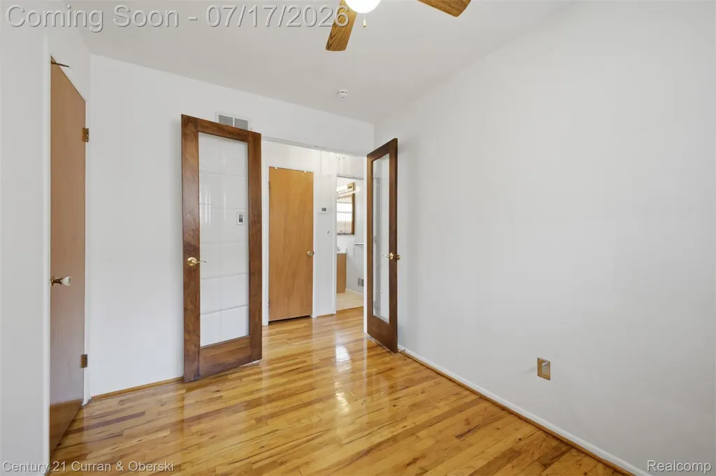 15924 Hanover Avenue Allen Park City MI 48101