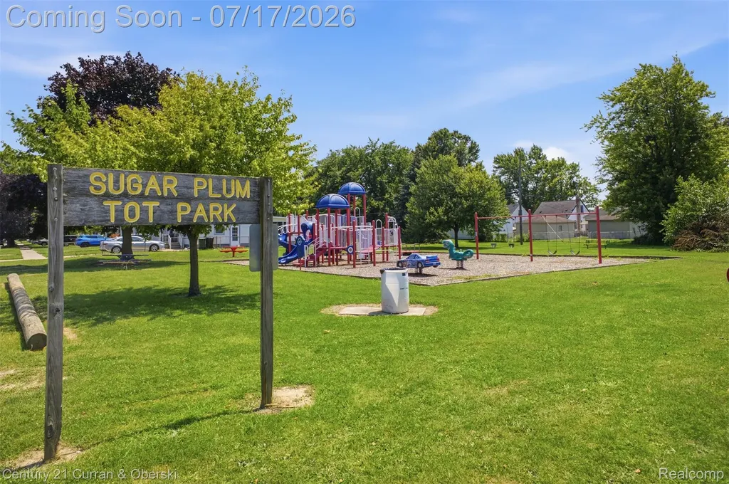 15924 Hanover Avenue Allen Park City MI 48101