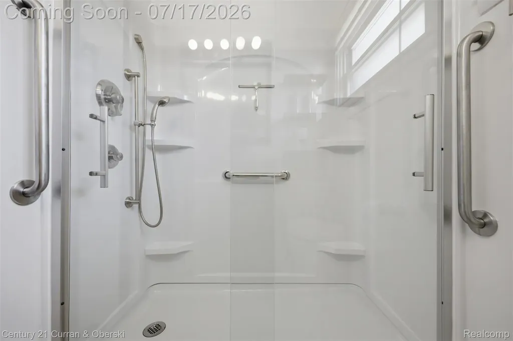15924 Hanover Avenue Allen Park City MI 48101