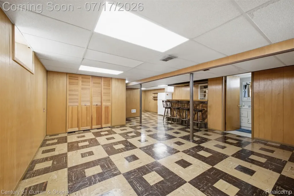 15924 Hanover Avenue Allen Park City MI 48101
