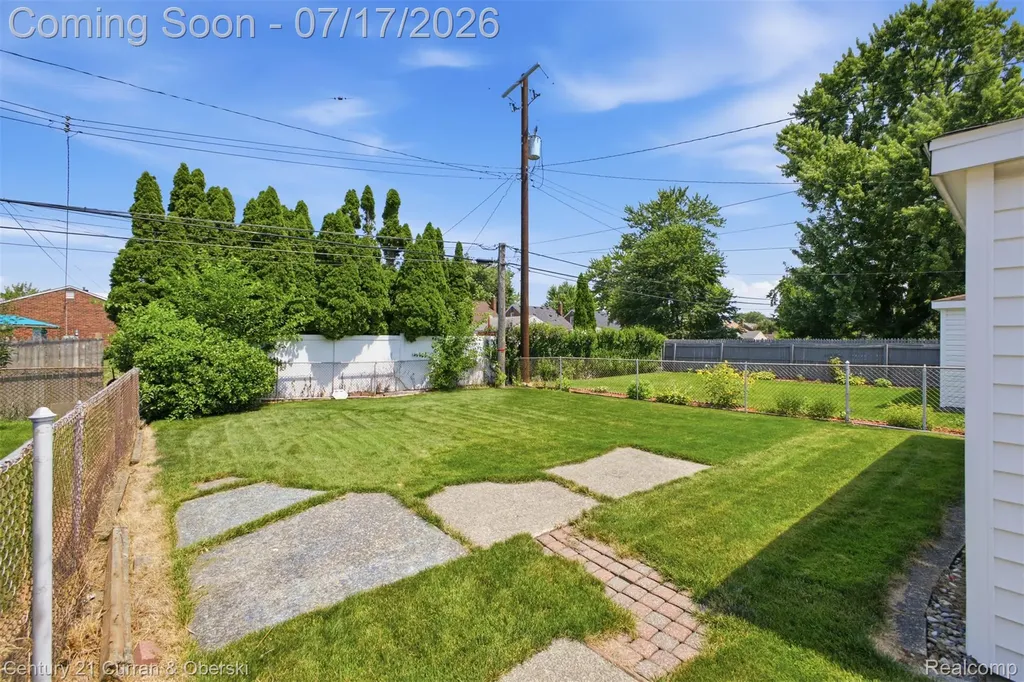 15924 Hanover Avenue Allen Park City MI 48101