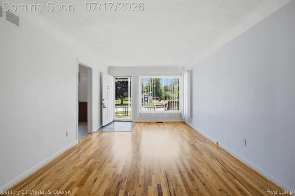 15924 Hanover Avenue Allen Park City MI 48101
