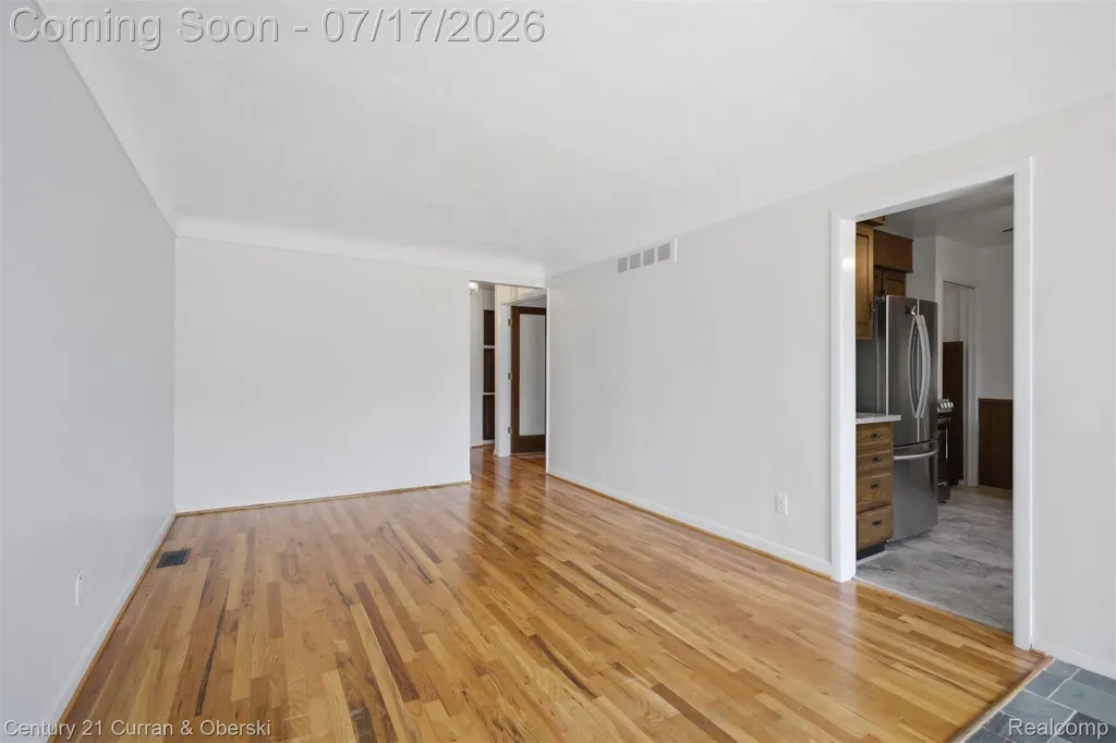 15924 Hanover Avenue Allen Park City MI 48101