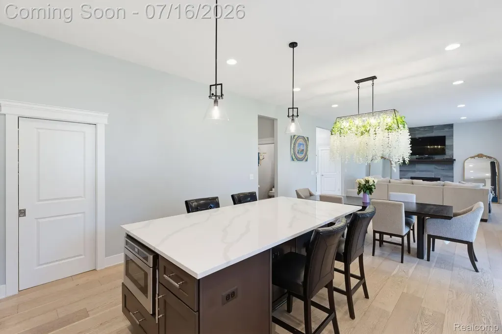 50226 Kapalua Drive Macomb Township MI 48042