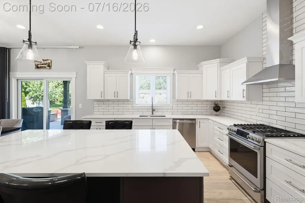 50226 Kapalua Drive Macomb Township MI 48042