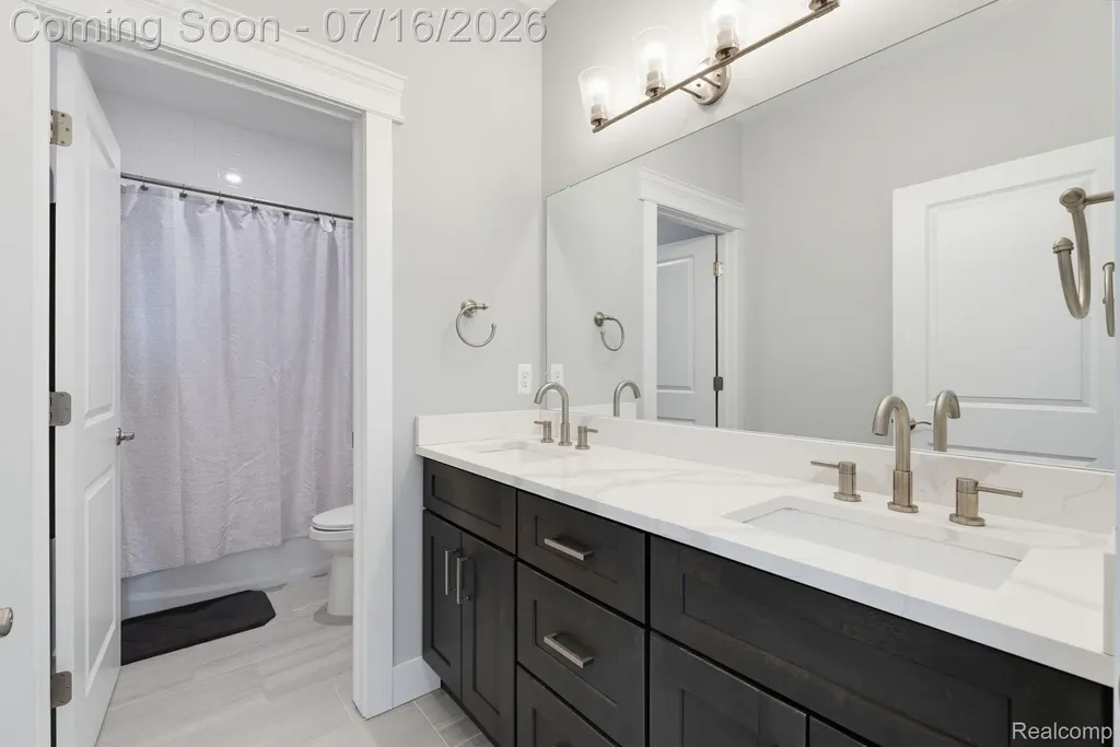 50226 Kapalua Drive Macomb Township MI 48042