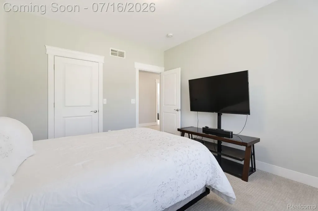 50226 Kapalua Drive Macomb Township MI 48042