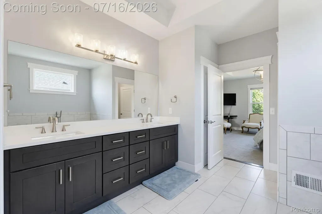 50226 Kapalua Drive Macomb Township MI 48042