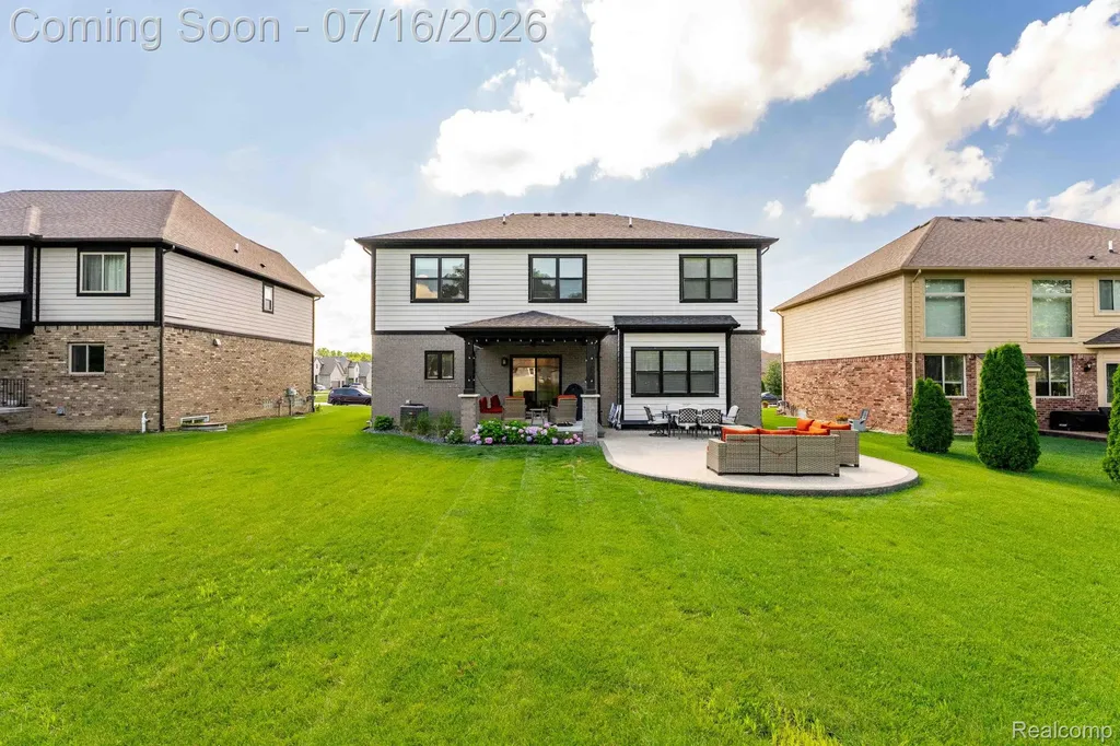 50226 Kapalua Drive Macomb Township MI 48042