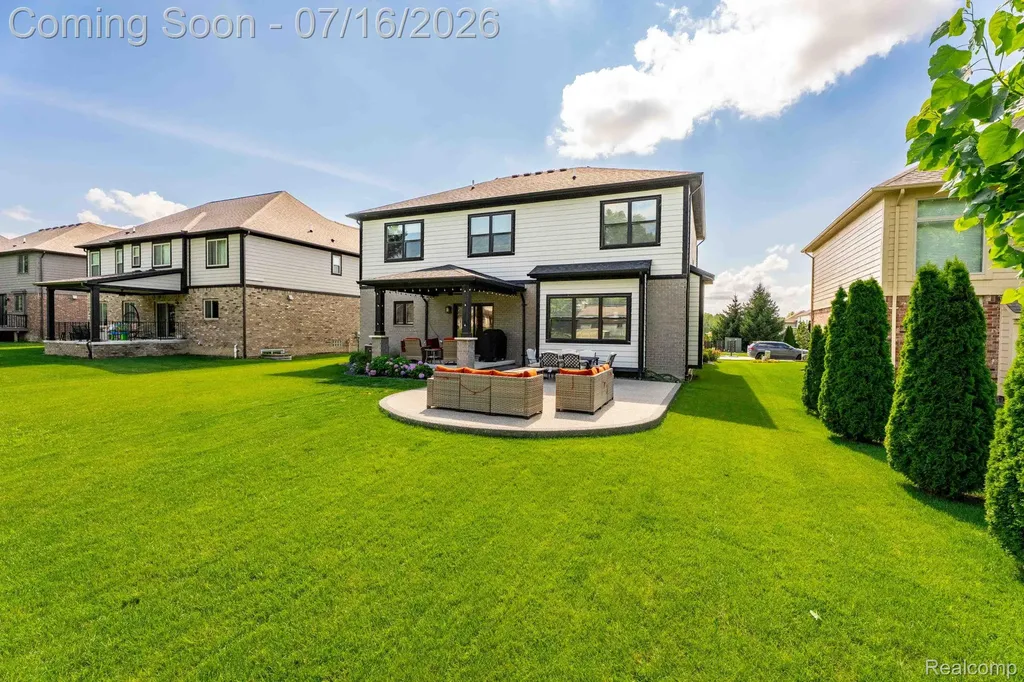 50226 Kapalua Drive Macomb Township MI 48042