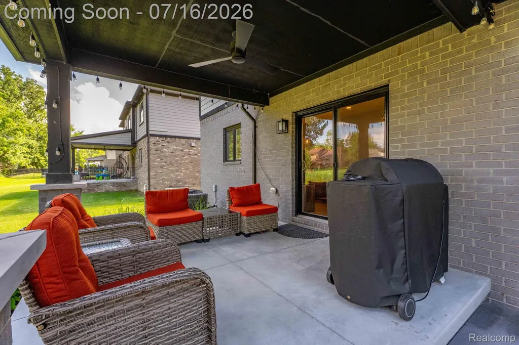 50226 Kapalua Drive Macomb Township MI 48042