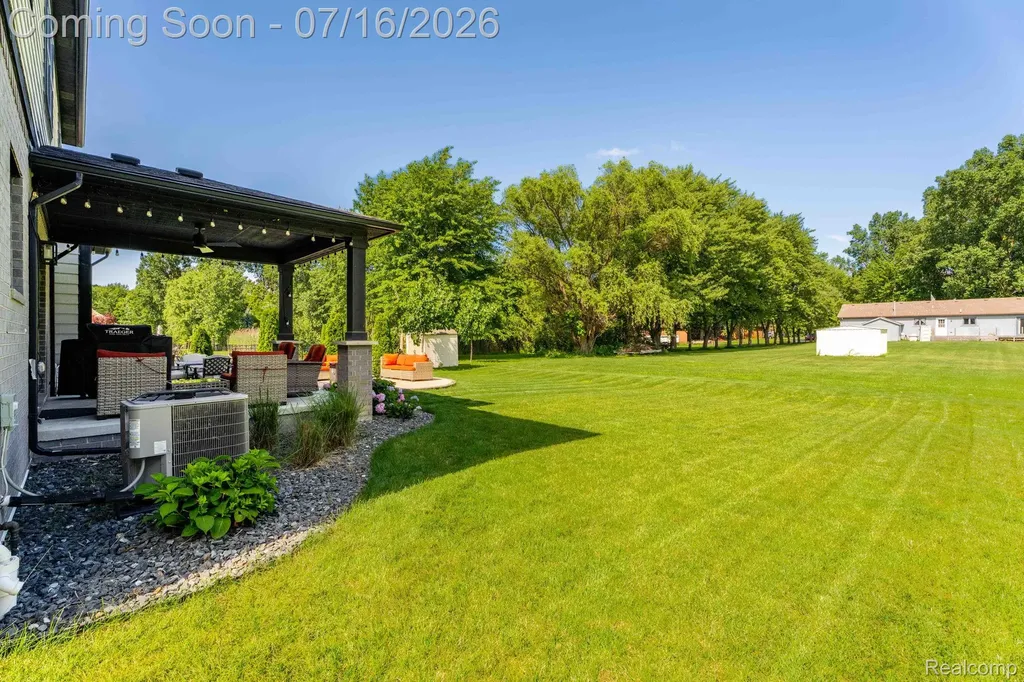 50226 Kapalua Drive Macomb Township MI 48042