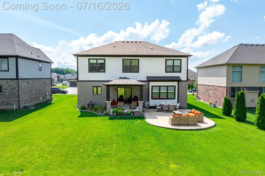 50226 Kapalua Drive Macomb Township MI 48042