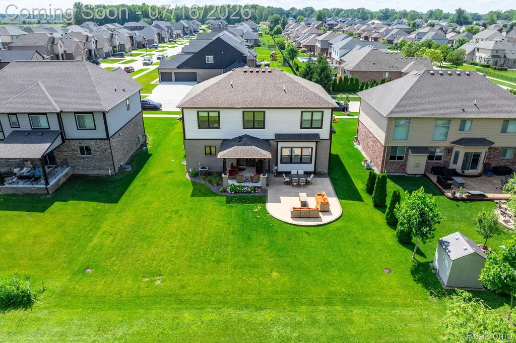 50226 Kapalua Drive Macomb Township MI 48042