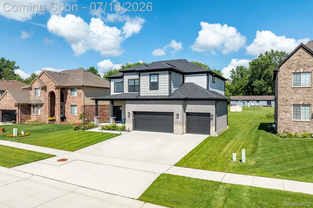 50226 Kapalua Drive Macomb Township MI 48042