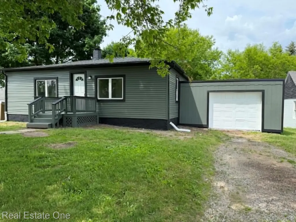 3585 Marcus Street Deckerville Village MI 48427