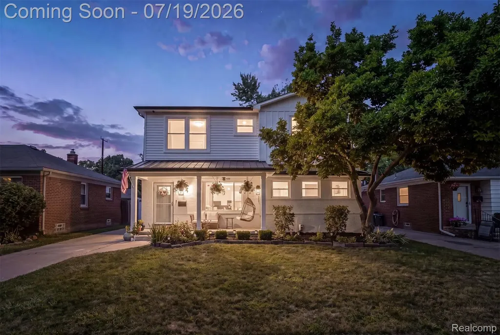 502 W Sunnybrook Drive Royal Oak City MI 48073