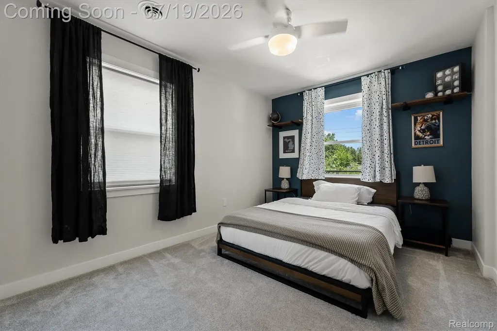 502 W Sunnybrook Drive Royal Oak City MI 48073