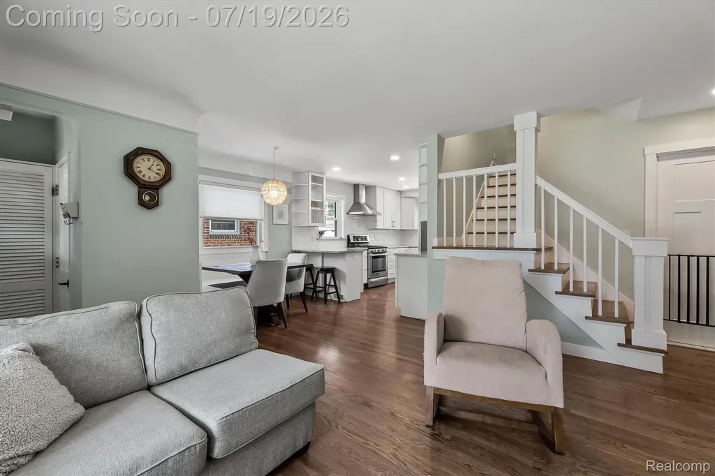 502 W Sunnybrook Drive Royal Oak City MI 48073
