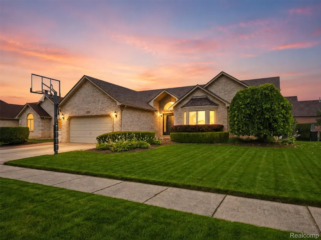 47676 Sandy Ridge Drive Macomb Township MI 48044
