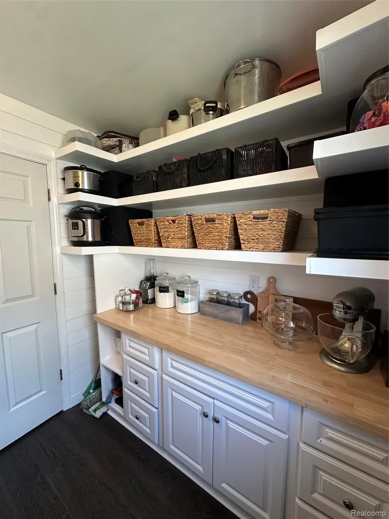 47676 Sandy Ridge Drive Macomb Township MI 48044