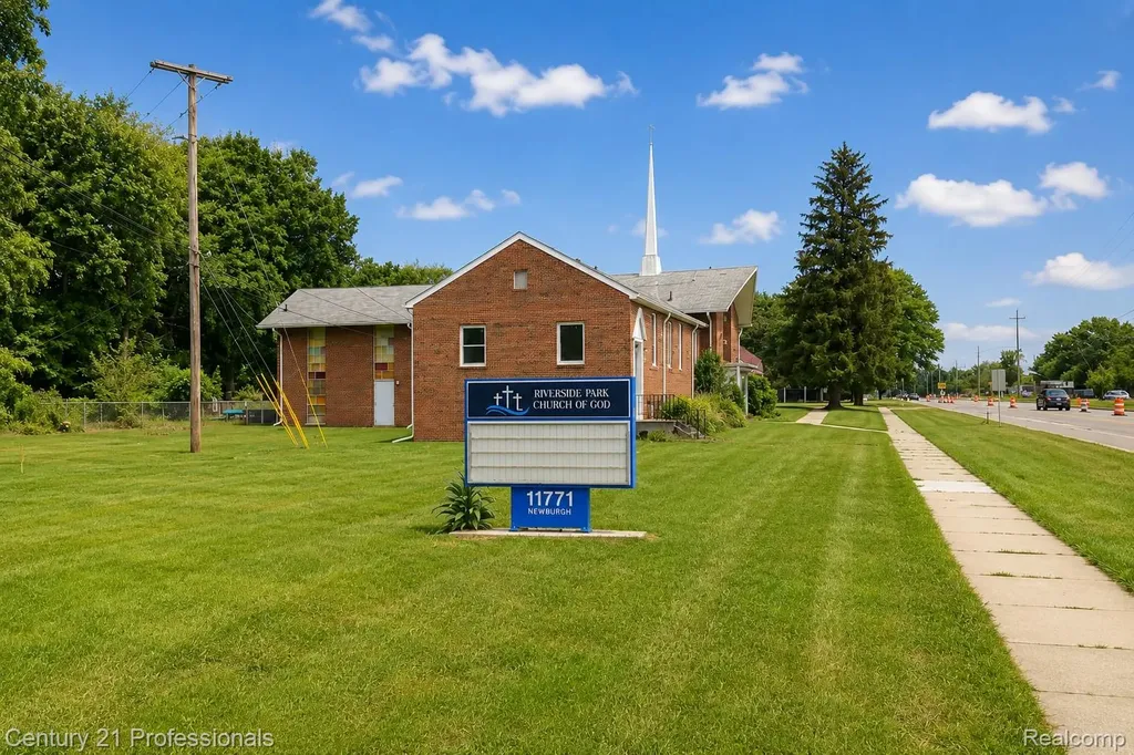 11771 Newburgh Road Livonia City MI 48150