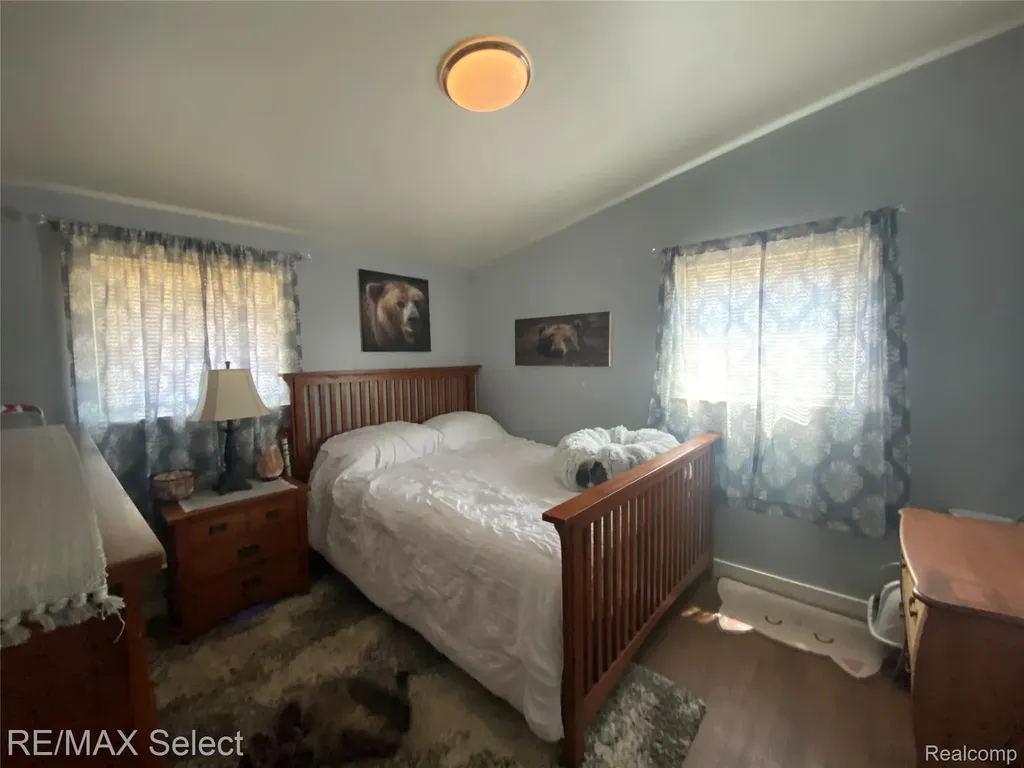 818 Mckeighan Avenue Flint City MI 48507