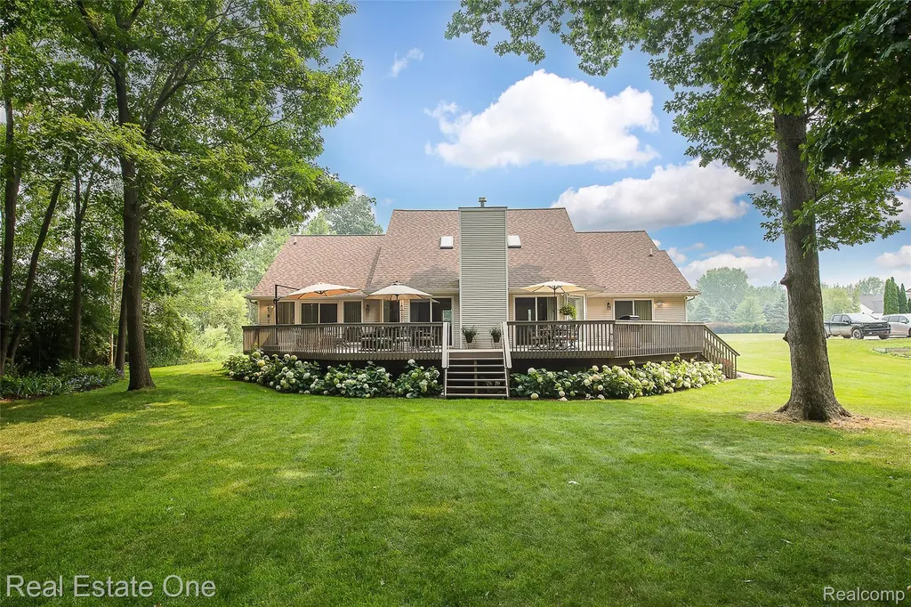 28625 Coyote Court Lyon Charter Township MI 48165