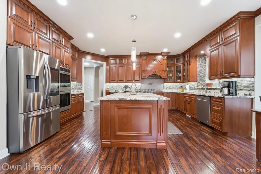 48280 Gladstone Road Canton Charter Township MI 48188