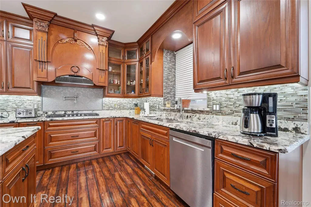 48280 Gladstone Road Canton Charter Township MI 48188