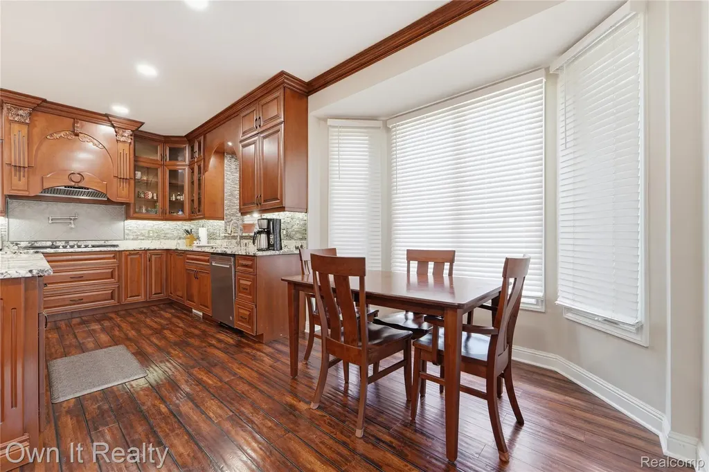 48280 Gladstone Road Canton Charter Township MI 48188