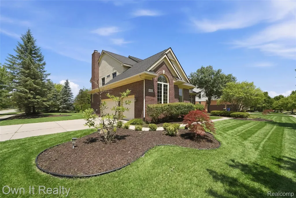 48280 Gladstone Road Canton Charter Township MI 48188
