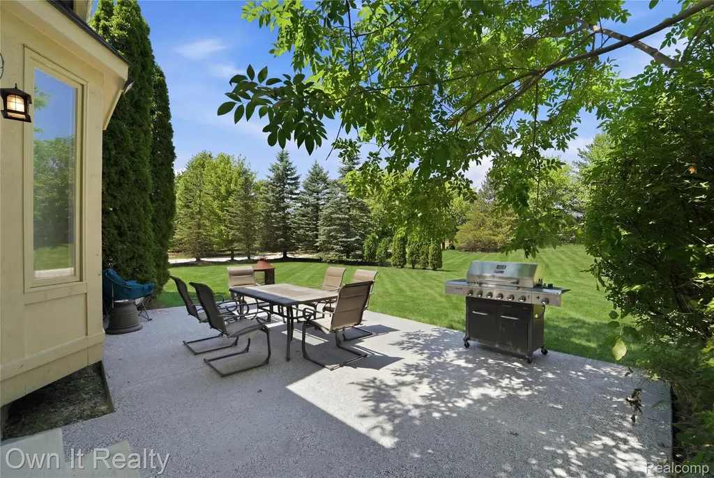 48280 Gladstone Road Canton Charter Township MI 48188