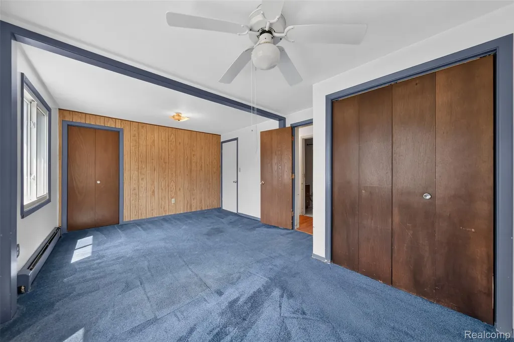 2340 Hester Court Keego Harbor City MI 48320