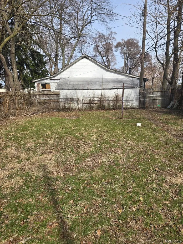 18119 Cornwall Street Detroit City MI 48224