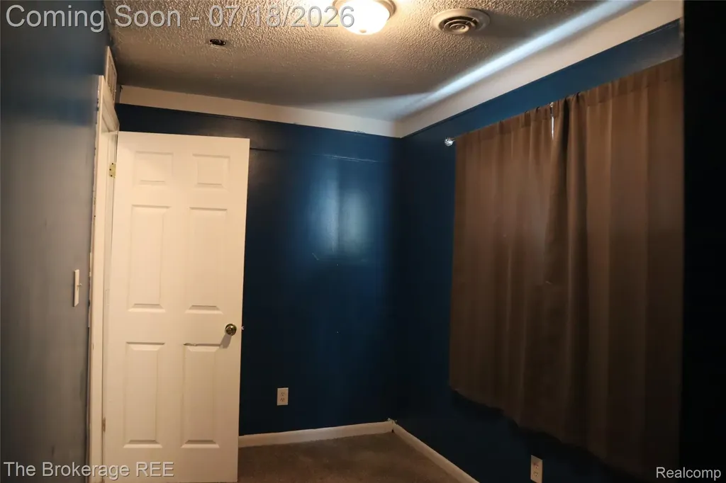 34861 John Street Wayne City MI 48184