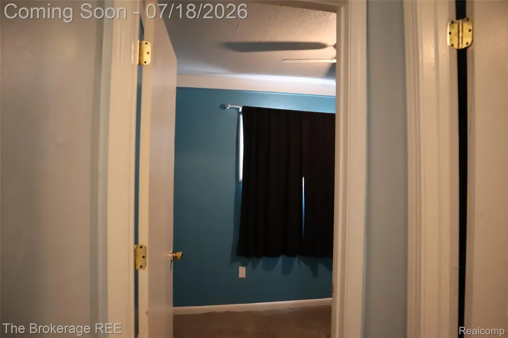 34861 John Street Wayne City MI 48184