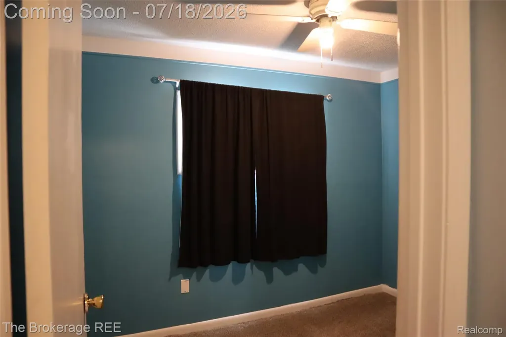 34861 John Street Wayne City MI 48184