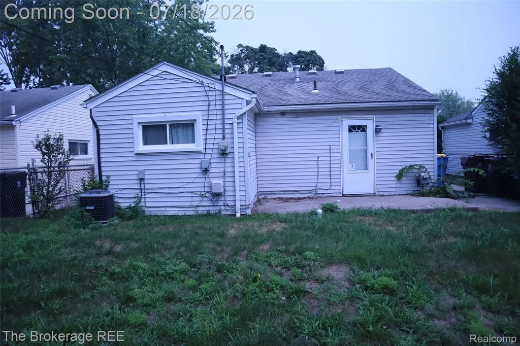 34861 John Street Wayne City MI 48184