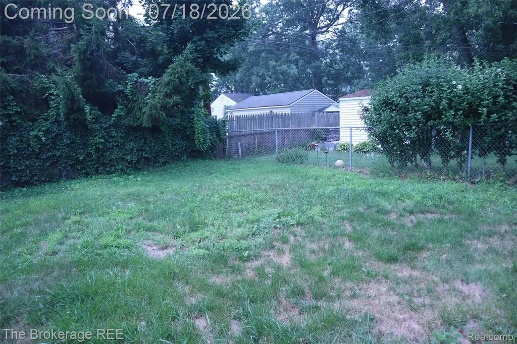 34861 John Street Wayne City MI 48184