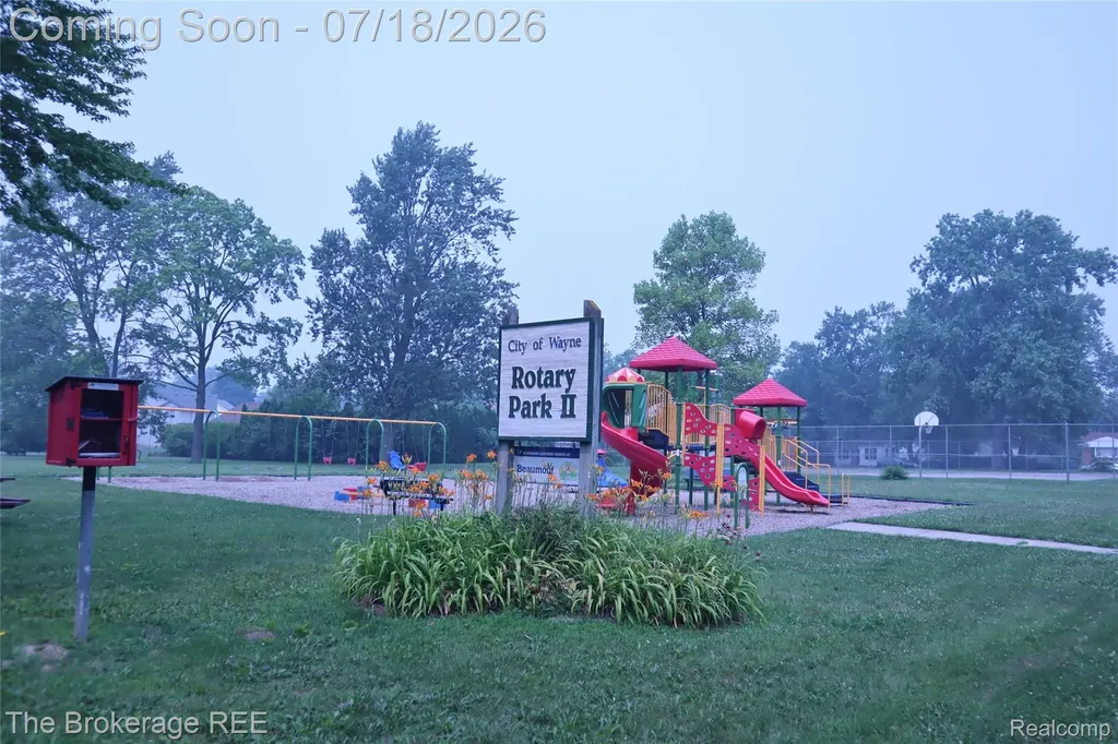 34861 John Street Wayne City MI 48184