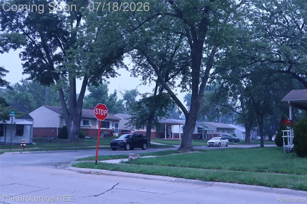 34861 John Street Wayne City MI 48184