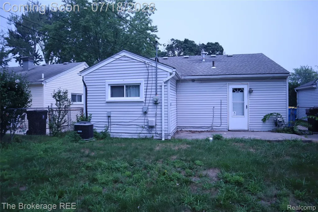 34861 John Street Wayne City MI 48184