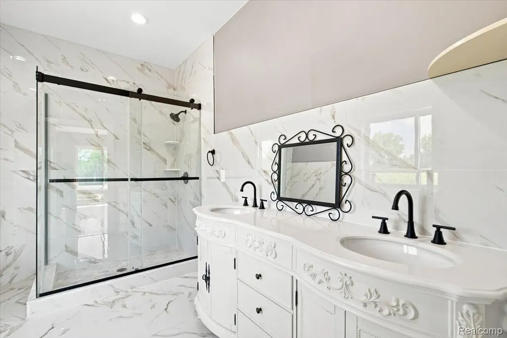 1546 Ashley Lane Berlin Township MI 48002